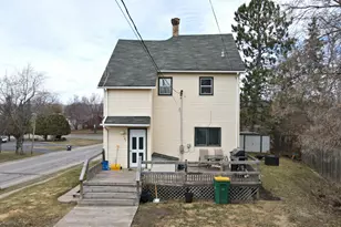 101 Lakeview Blvd, Coleraine, MN 55722 - Photo 3