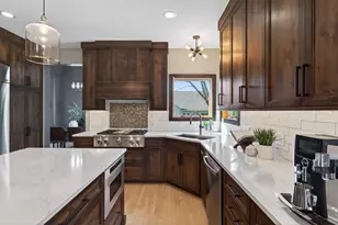 2602 Woods Trail N, Burnsville, MN 55306 - Photo 19