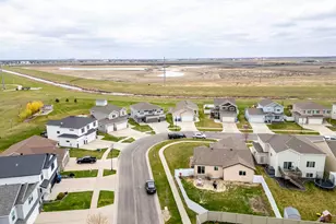 5509 58 St S, Fargo, ND 58104 - Photo 3