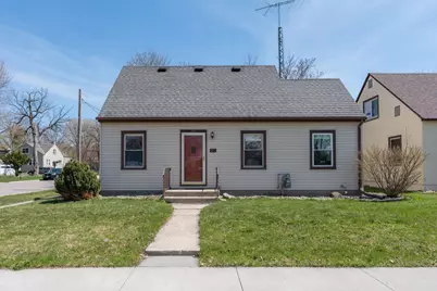 185 N Park Avenue, Le Center, MN 56057 - Photo 1