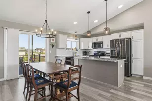 380 Cross Cir, Dundas, MN 55019 - Photo 11
