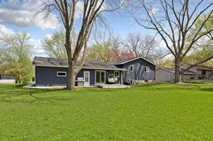 1702 McKinley Dr, Northfield, MN 55057 - Photo 5