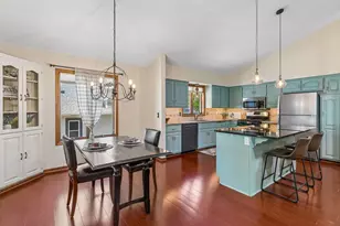 8648 Park Ave, Saint Bonifacius, MN 55375 - Photo 15