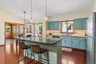 8648 Park Ave, Saint Bonifacius, MN 55375 - Photo 13
