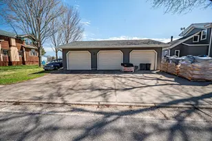 438 W Kinne St, Ellsworth, WI 54011 - Photo 3