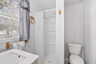 465 W 2nd St, Rush City, MN 55069 - Photo 11