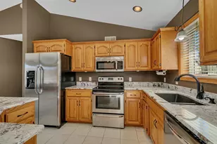 1002 Brook Ct, Sauk Rapids, MN 56379 - Photo 3