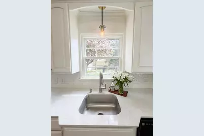 3137 Nevada Avenue S, Saint Louis Park, MN 55426 - Photo 9