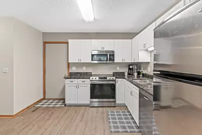 13145 Gemstone Court, Apple Valley, MN 55124 - Photo 11