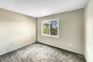 607 E Burnsville Pkwy, Burnsville, MN 55337 - Photo 17