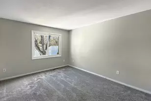 607 E Burnsville Pkwy, Burnsville, MN 55337 - Photo 11