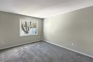 607 E Burnsville Pkwy, Burnsville, MN 55337 - Photo 11