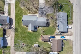 122 W Fir Ave, Fergus Falls, MN 56537 - Photo 3