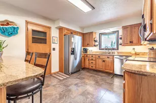 122 W Fir Ave, Fergus Falls, MN 56537 - Photo 15