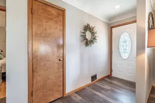 122 W Fir Ave, Fergus Falls, MN 56537 - Photo 7