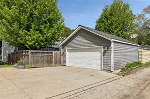 5217 Chowen Ave S, Minneapolis, MN 55410 - Photo 51