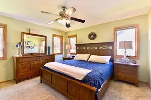 357 Glenmeadow St, River Falls, WI 54022 - Photo 7