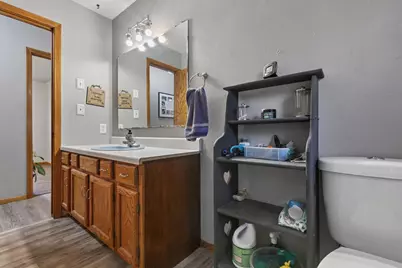 908 Pleasantview Drive SE, Willmar, MN 56201 - Photo 17