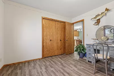 908 Pleasantview Drive SE, Willmar, MN 56201 - Photo 15