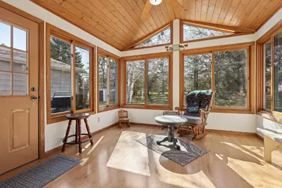 908 Pleasantview Drive SE, Willmar, MN 56201 - Photo 9