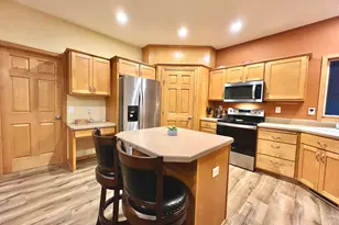 641 Aspen Ave, Red Wing, MN 55066 - Photo 9