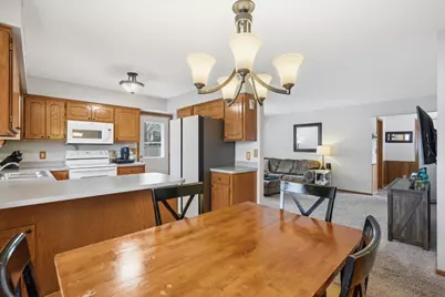 1730 Wisconsin Street, River Falls, WI 54022 - Photo 11