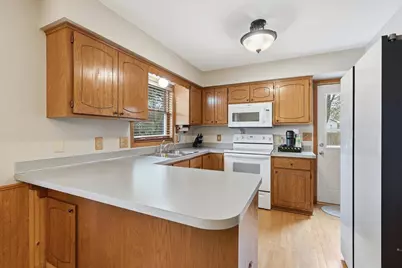 1730 Wisconsin Street, River Falls, WI 54022 - Photo 7