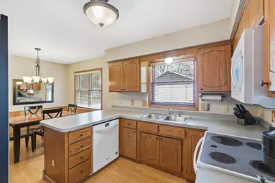 1730 Wisconsin Street, River Falls, WI 54022 - Photo 9