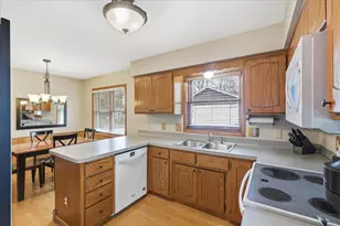 1730 Wisconsin St, River Falls, WI 54022 - Photo 9