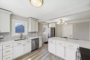 3370 Library Ln, Saint Louis Park, MN 55426 - Photo 25