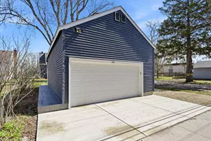 3370 Library Ln, Saint Louis Park, MN 55426 - Photo 11