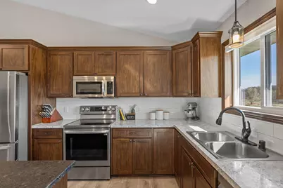 375 29th Avenue SE, Saint Cloud, MN 56304 - Photo 11