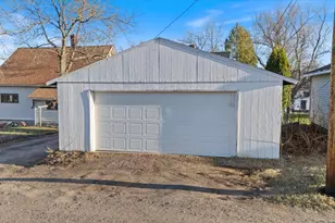 604 3rd St NW, Chisholm, MN 55719 - Photo 33