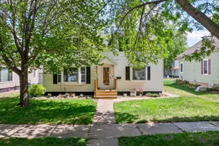 820 N 6th St, Montevideo, MN 56265 - Photo 33