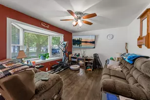 820 N 6th St, Montevideo, MN 56265 - Photo 11