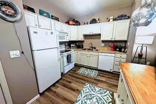 2231 Penn Pl, North Saint Paul, MN 55109 - Photo 7