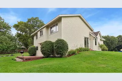 16795 Hershey Court, Lakeville, MN 55044 - Photo 33