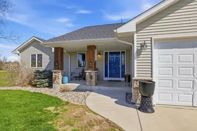 17008 236th Circle, Hutchinson, MN 55350 - Photo 3