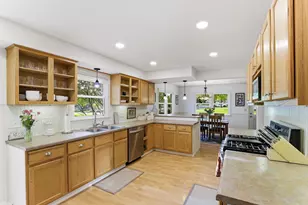 933 5th St W, Hastings, MN 55033 - Photo 3