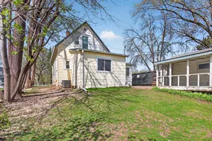 2470 South Avenue E, North Saint Paul, MN 55109 - Photo 11