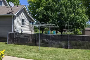 680 Juno Ave, Saint Paul, MN 55102 - Photo 5