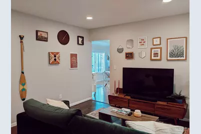 680 Juno Avenue, Saint Paul, MN 55102 - Photo 11