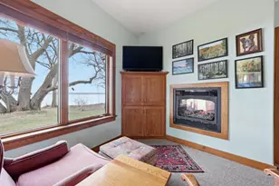 633 N Shore Dr, Detroit Lakes, MN 56501 - Photo 23