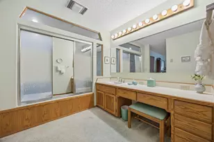 327 10th Ave S, Fargo,  58103 - Photo 19