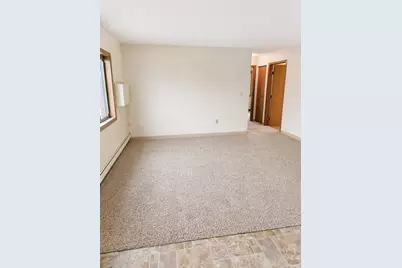 1505 Darling Drive #8, Worthington, MN 56187 - Photo 3