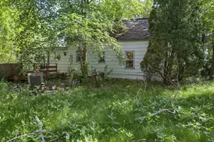 947 Stoughton Ave, Chaska, MN 55318 - Photo 5