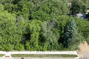 947 Stoughton Ave, Chaska, MN 55318 - Photo 11