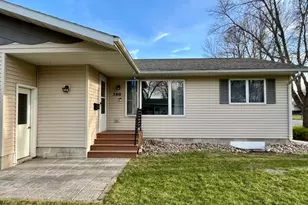 300 G St, Marshall, MN 56258 - Photo 3