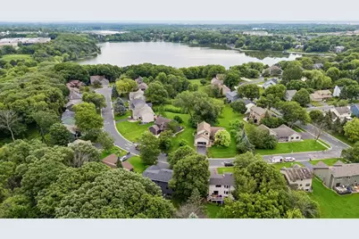 8290 W Lake Court, Chanhassen, MN 55317 - Photo 3