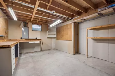 8290 W Lake Court, Chanhassen, MN 55317 - Photo 29